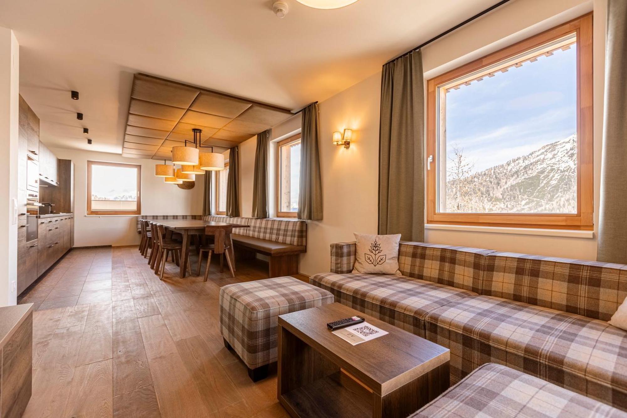 Almresort Sonnenalpe Nassfeld By Alps Resorts Exteriör bild